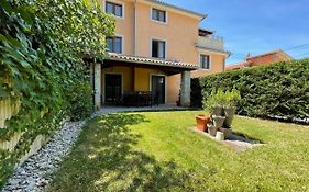 Apartments Ladonja